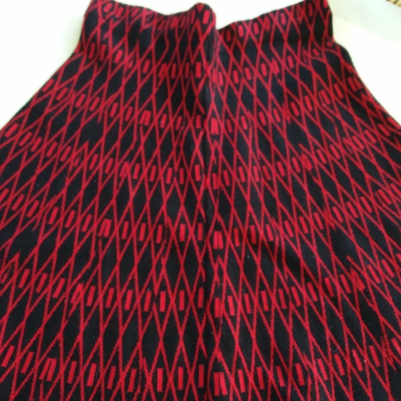 SOLD Sioni flarred skirt - Picture 2 of 2